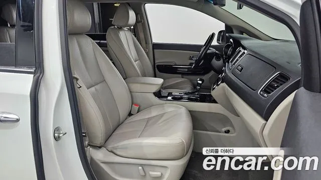 Kia The New Carnival id 2704951 из Кореи 20