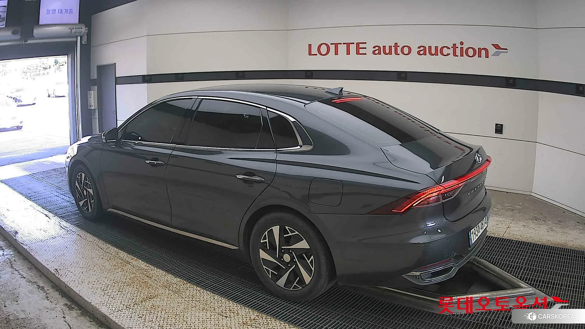 Hyundai Grandeur Hybrid id 4902565 из Кореи 38
