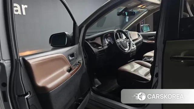 Toyota Sienna id 3156699 из Кореи 20