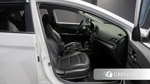 Hyundai Avante AD id 3563412 из Кореи 20