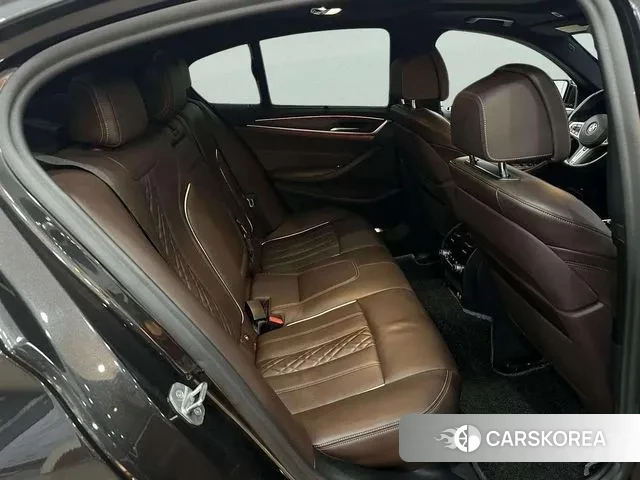 BMW 5 Series (G30) id 2997406 из Кореи 20