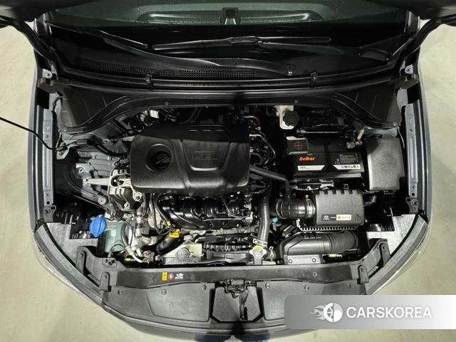 Hyundai Avante AD id 3853799 из Кореи 18