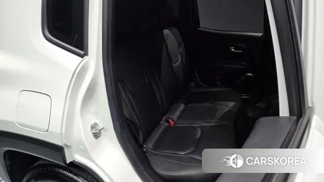 Jeep Renegade id 3319351 из Кореи 20