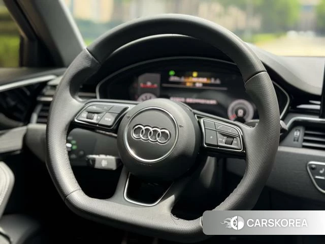 Audi A4L id 4348806 из Китая 15