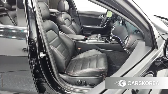 Kia Stinger id 3514992 из Кореи 20