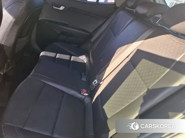 Kia Stonic id 3656595 из Кореи 19