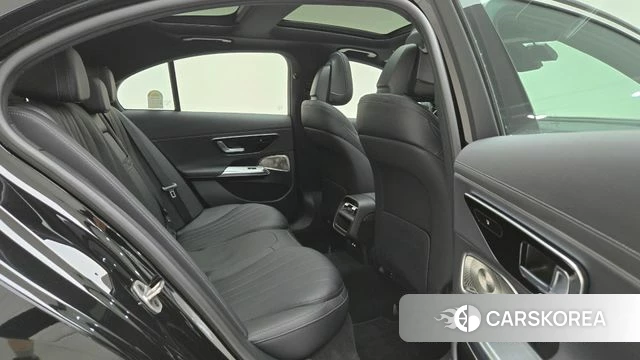 Mercedes-Benz E-Class W214 id 4617410 из Кореи 18