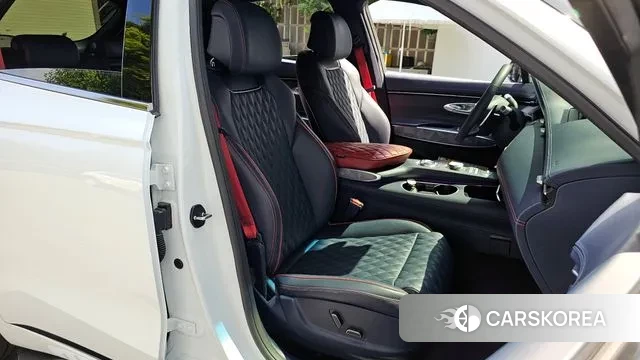 Genesis GV70 id 3002222 из Кореи 20