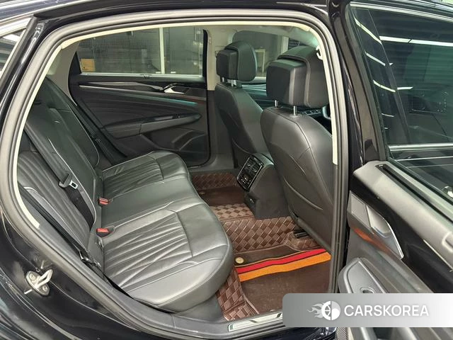 Volkswagen Passat id 4258842 из Китая 20