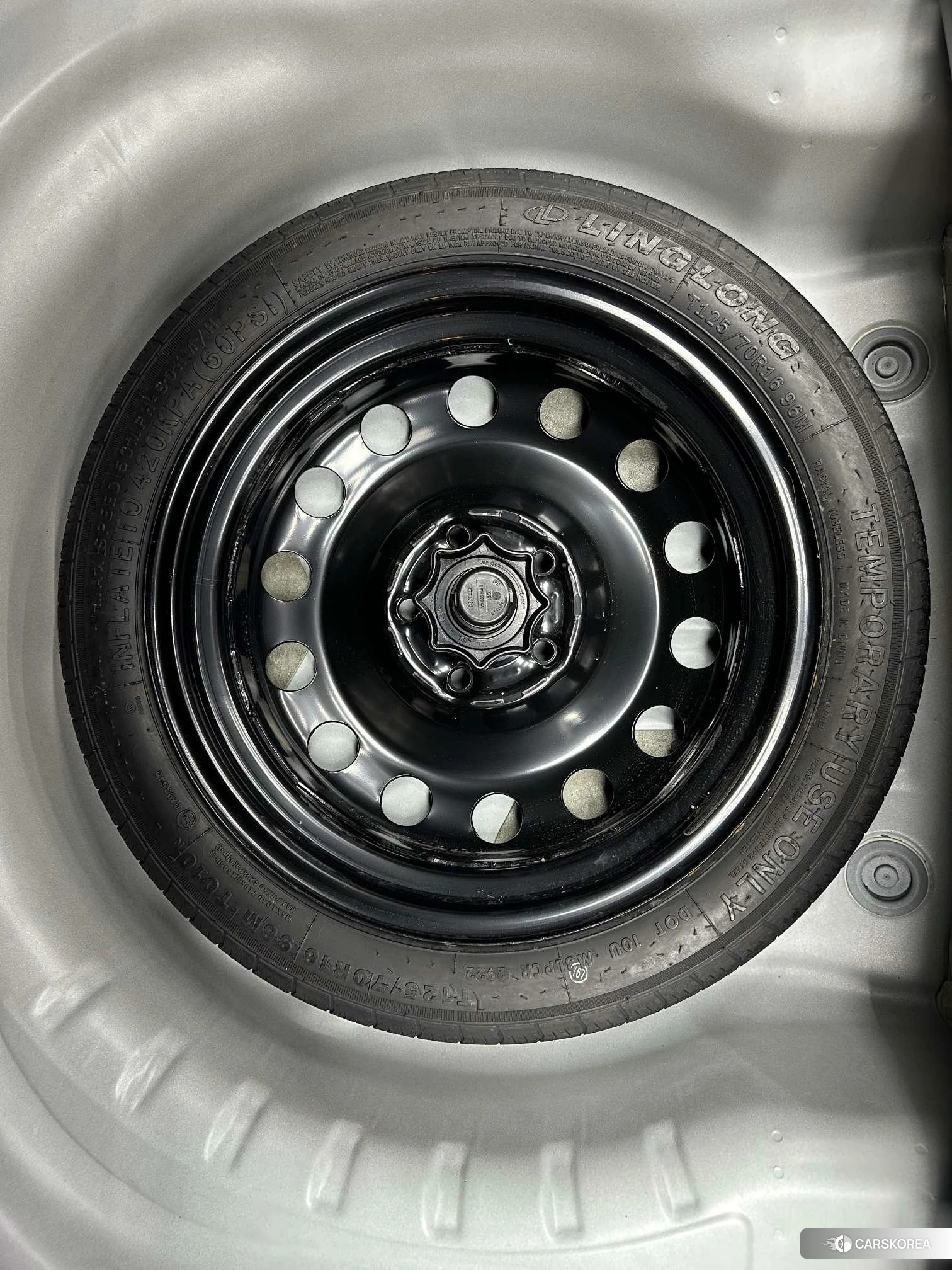 Volkswagen Bora id 4486293 из Китая 18
