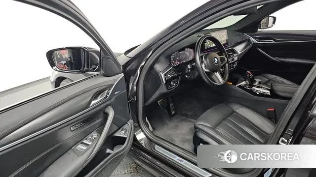 BMW 5 Series (G30) id 3497341 из Кореи 20