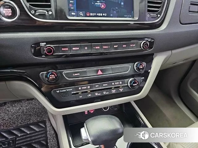 Kia The New Carnival id 4677892 из Кореи 18