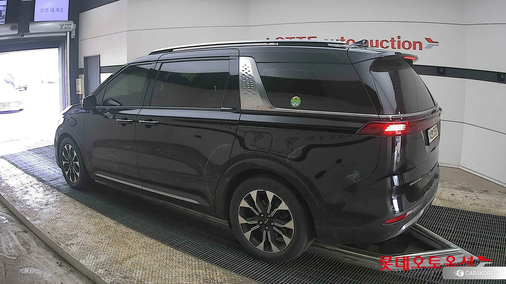 Kia Carnival id 3888430 из Кореи 39