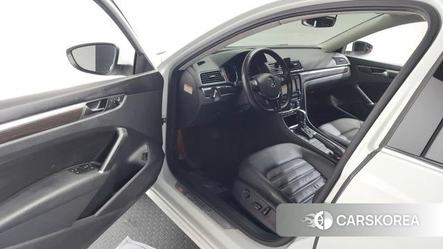 Volkswagen The New Passat id 3873637 из Кореи 20