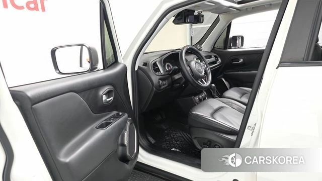 Jeep Renegade id 4586906 из Кореи 39