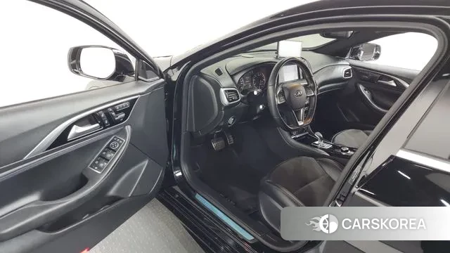 Infiniti Q30 id 3536082 из Кореи 20