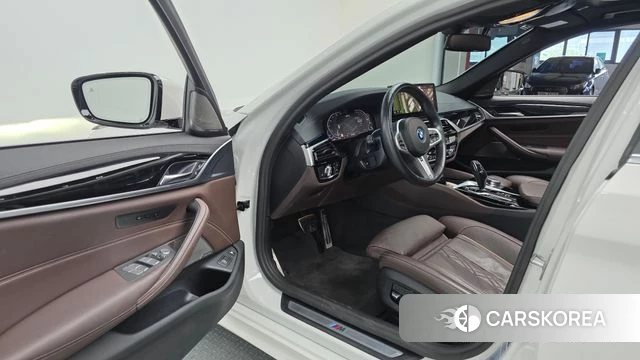 BMW 5 Series (G30) id 4443429 из Кореи 20
