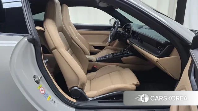 Porsche 911(992) id 3027470 из Кореи 20