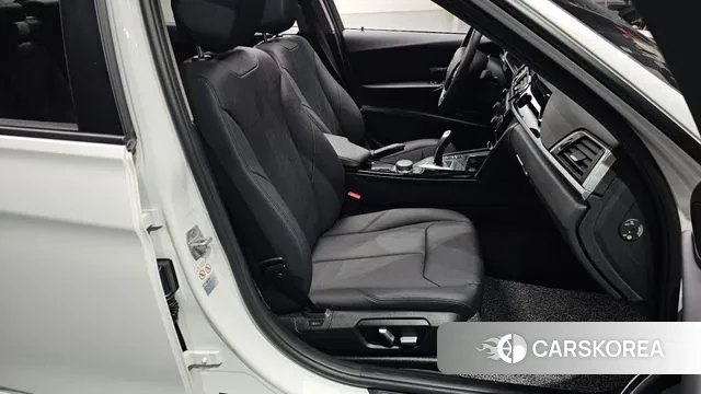 BMW 3 Series (F30) id 3234023 из Кореи 20