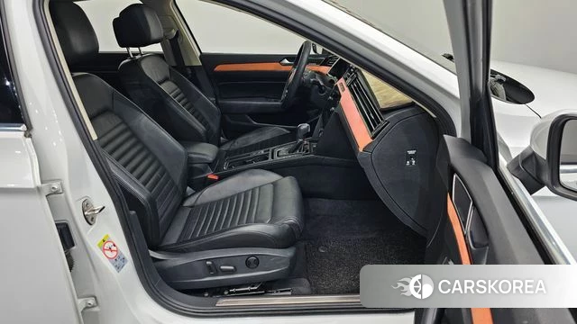 Volkswagen Passat GT (B8) id 3801772 из Кореи 20