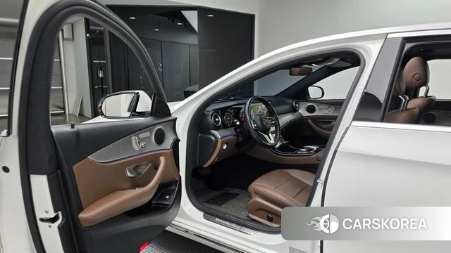 Mercedes-Benz E-Class W213 id 4304956 из Кореи 20