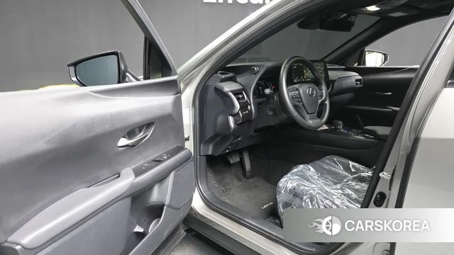 Lexus UX300h id 4462625 из Кореи 31