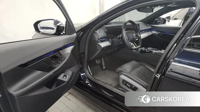 BMW 5 Series (G60) id 3420049 из Кореи 20