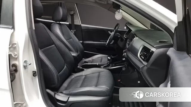 Kia Stonic id 2977286 из Кореи 20