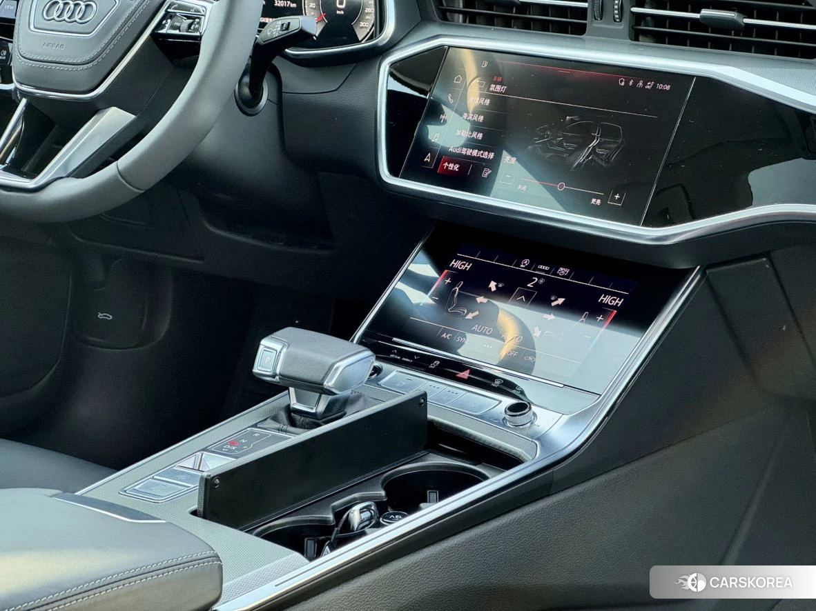 Audi A6L id 4479585 из Китая 14