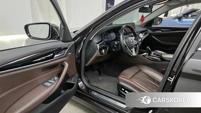 BMW 5 Series (G30) id 4250215 из Кореи 32