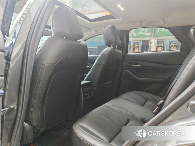 Mazda CX-30 id 4297684 из Китая 12
