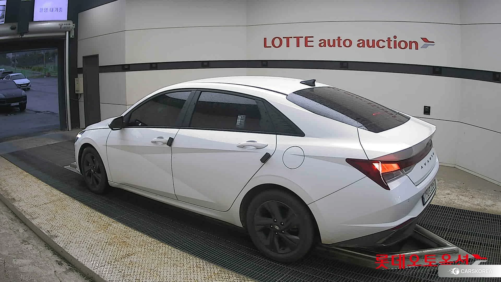 Hyundai Avante id 4289421 из Кореи 36