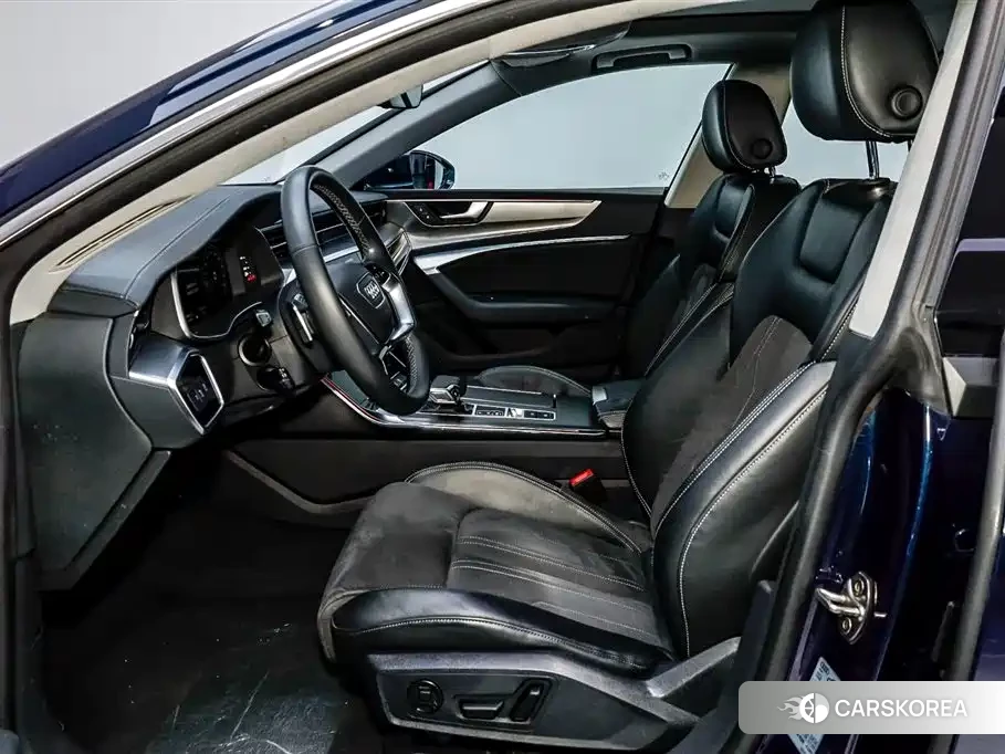 Audi A7L id 4601169 из Китая 34
