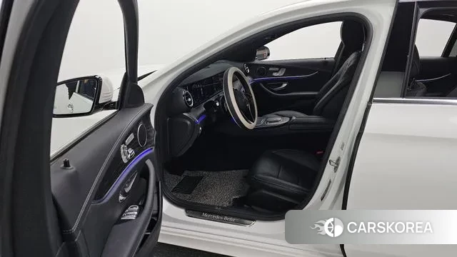 Mercedes-Benz E-Class W213 id 3502959 из Кореи 20