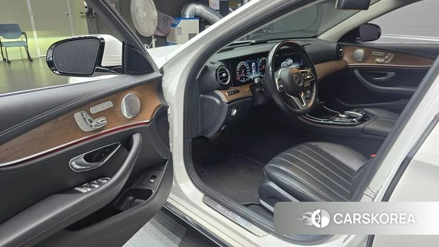 Mercedes-Benz E-Class W213 id 4794106 из Кореи 20
