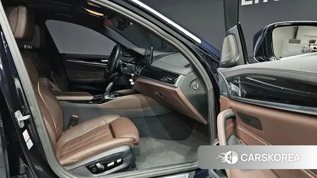 BMW 5 Series (G30) id 3680093 из Кореи 20