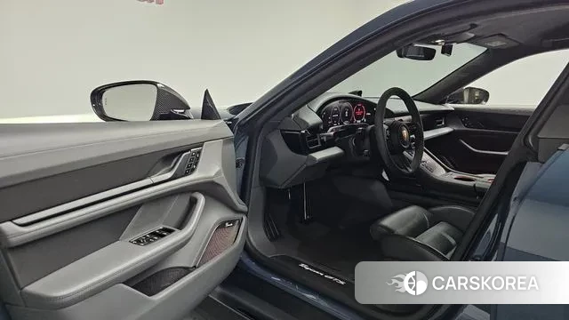 Porsche Taycan id 3695964 из Кореи 20