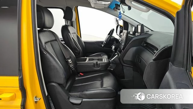 Hyundai Staria id 4572735 из Кореи 35