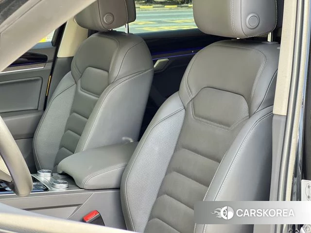 Volkswagen Touareg id 4336080 из Китая 17