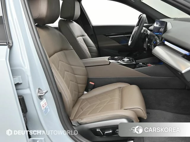 BMW 5 Series (G60) id 4302442 из Кореи 20