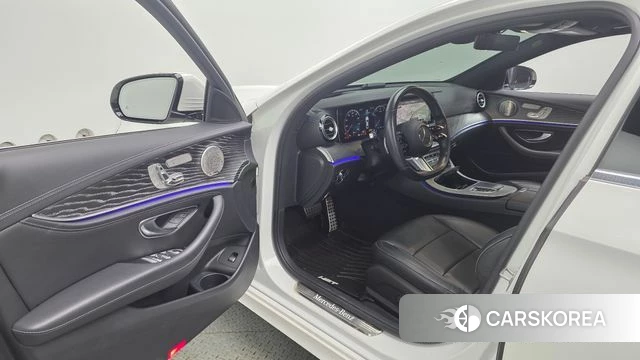 Mercedes-Benz E-Class W213 id 4495528 из Кореи 36