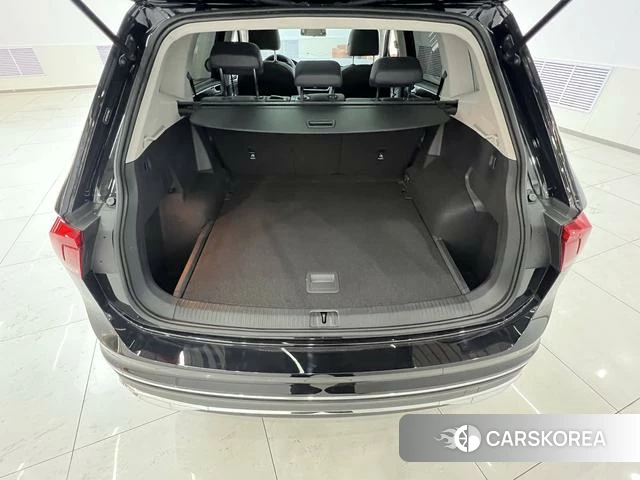 Volkswagen Tiguan L id 4264952 из Китая 23