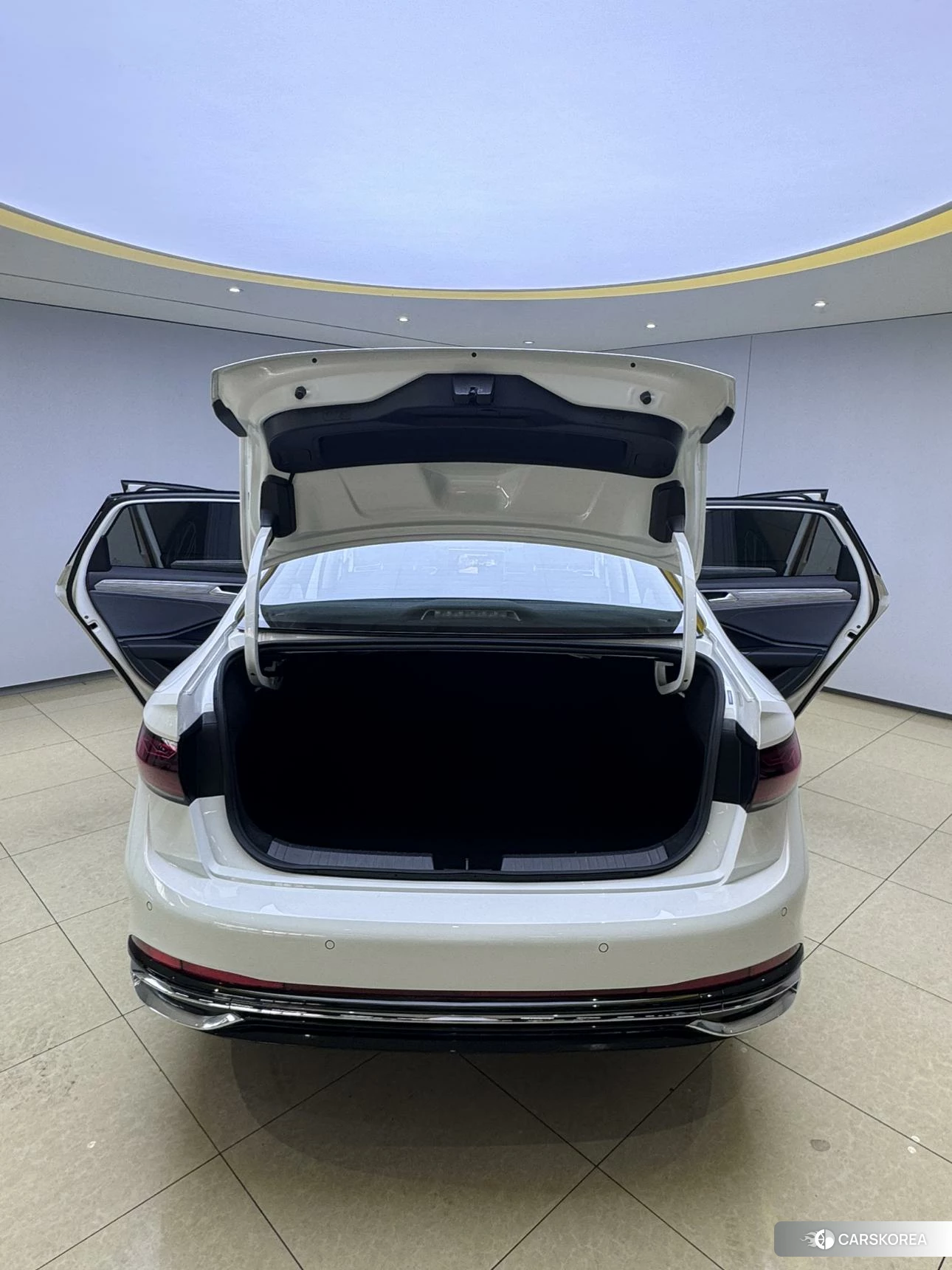 Volkswagen Sagitar id 4514834 из Китая 26