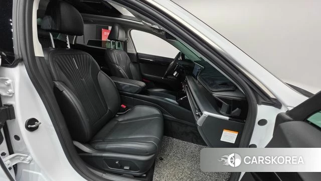 Hyundai Grandeur Hybrid (GN7) id 3921943 из Кореи 20