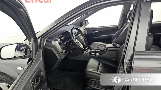 Ssangyong The New Korando Sports id 4448364 из Кореи 31