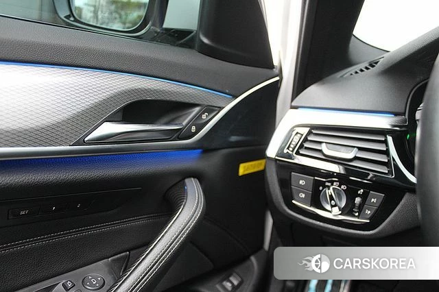 BMW 5 Series (G30) id 3889433 из Кореи 20