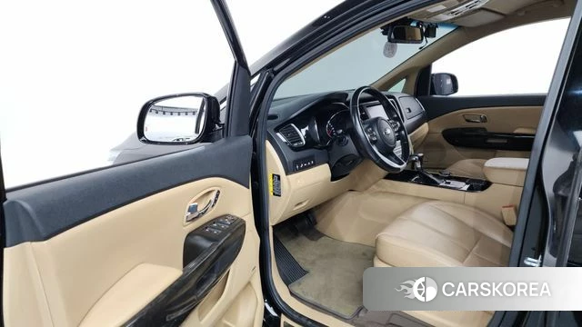 Kia The New Carnival id 3899892 из Кореи 20