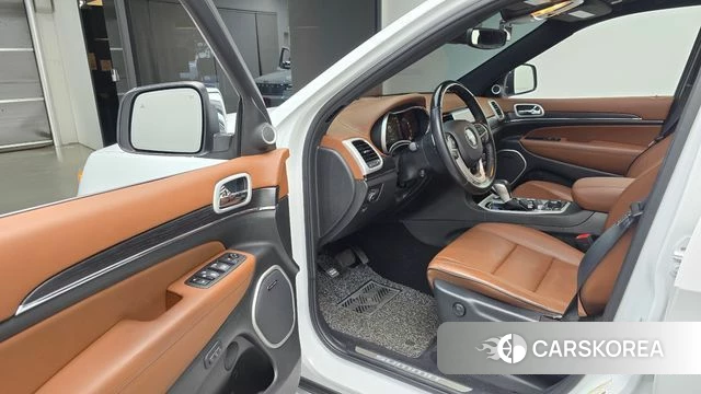 Jeep Grand Cherokee id 4525027 из Кореи 30