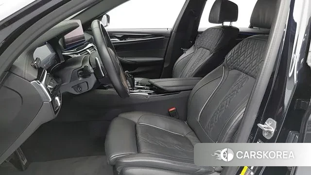 BMW 5 Series (G30) id 3411526 из Кореи 20