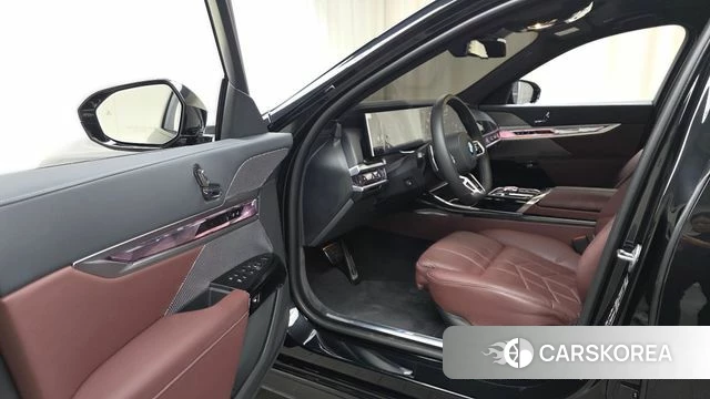 BMW 7 Series (G70) id 4400275 из Кореи 38